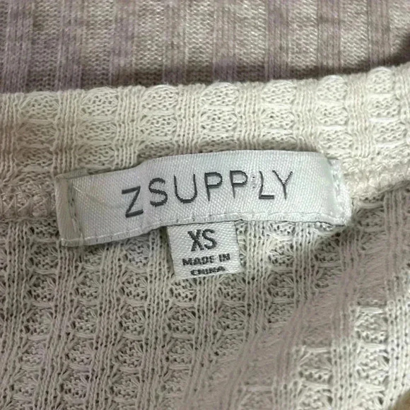 Z  Supply Top - Picture 4 of 6